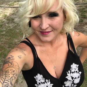 Meet your Posher, Sherry